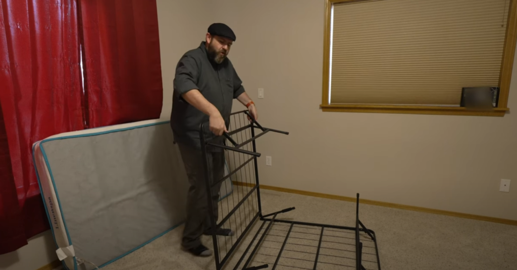 Zinus Heavy Duty Bed Frame